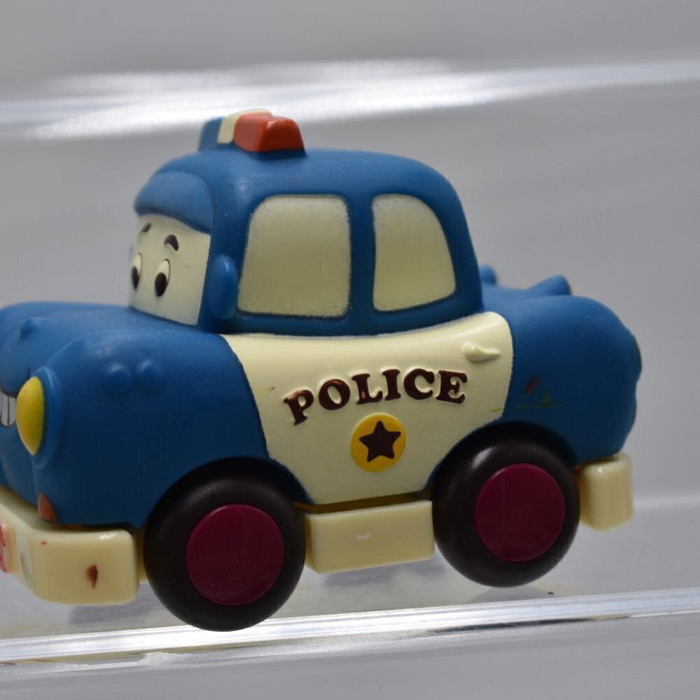 Officer Lawly Blue Police Vehicle Pull Back Car by Maison Battat Mini Wheels - Picture 3 of 6
